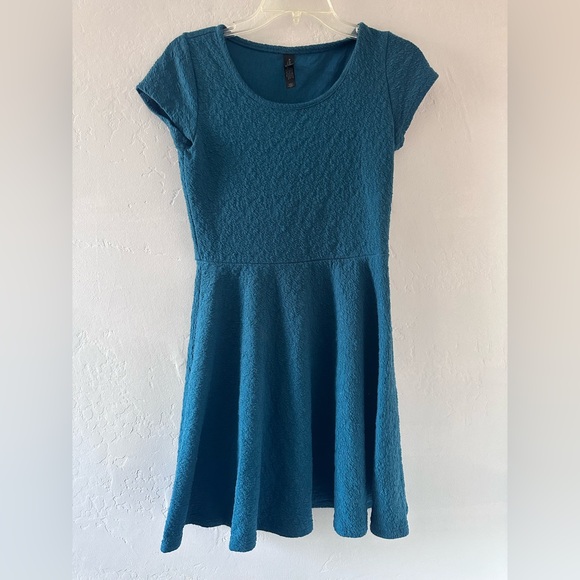 Aeropostale teal cap sleeves fit & flare dress Small - Picture 1 of 7